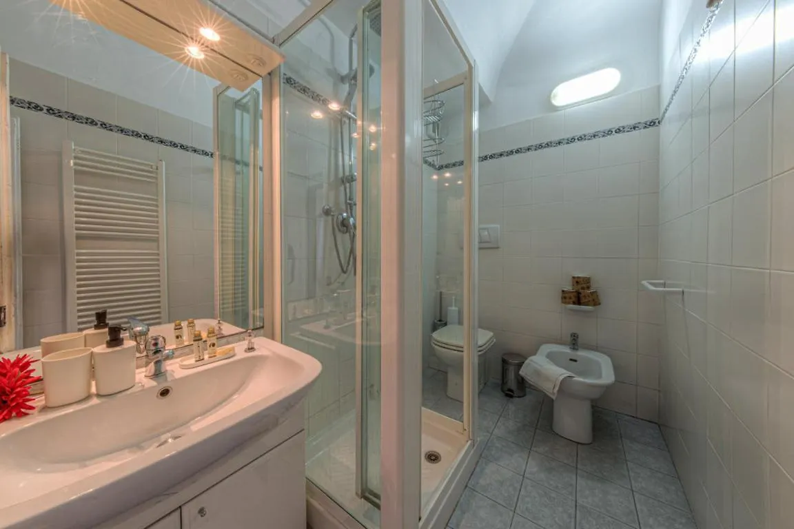 Apartment Casa Iris Confort E Mare A Due Passi Camogli Italy